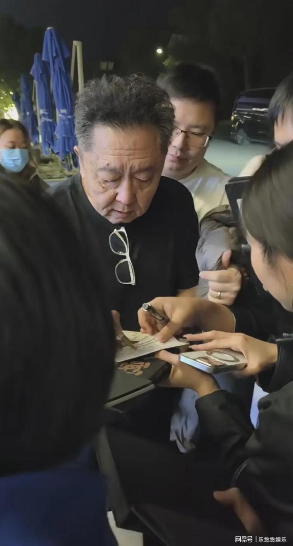 于谦怎么老成这样了?56岁像80岁,还能不能和郭德纲好好说相声了