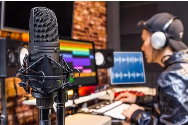 为什么影视剧的配音越来越烂,配音与演员形象不符合