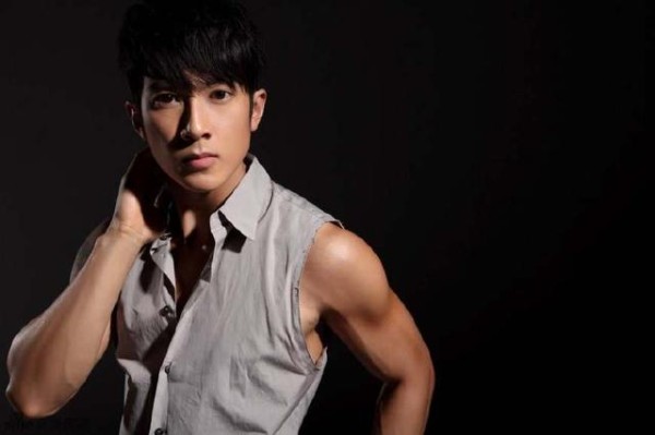 他们如何成为明星?赵丽颖鹿晗逛街时被星探发现,她的原因最神奇