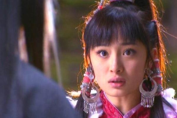 18岁如花的年纪,明星们也是各有殊途,看这些小花们都经历过什么