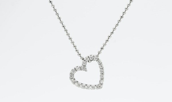 明星带黄金项链:价值与影响力的象征