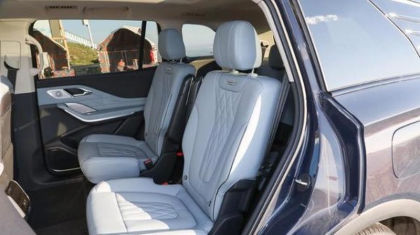 即将开讲红旗H56,近期更新可能放缓,因为重要车型懂车帝HS6需重点学习,红旗不仅卖颜值更隐藏巨大技术差距-有驾