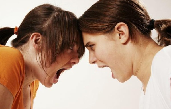 沟通方式的不同,决定亲子是否和睦,父母应学会“非暴力沟通”