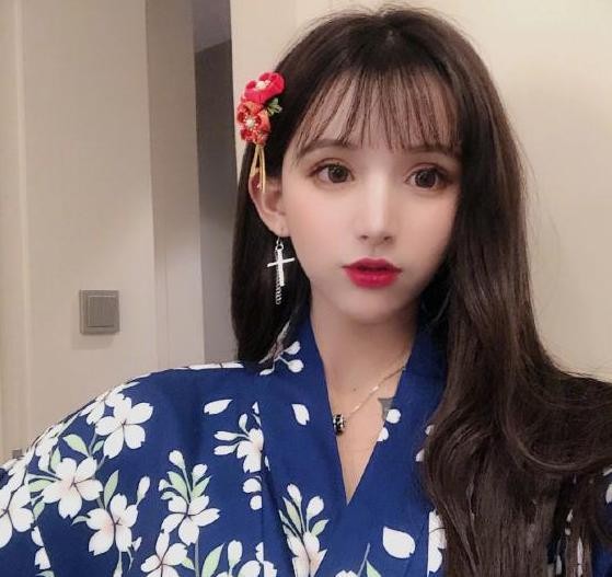 网红界的防火防盗防闺蜜?王逗逗和张弛分手,是因为闺蜜董一涵?