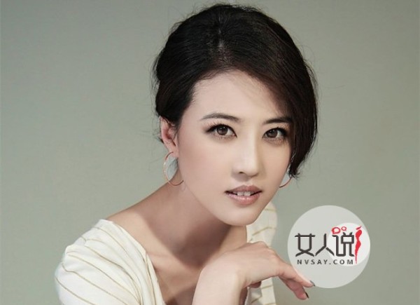 周海媚现身韩国约会绯闻小男友 大龄女神与小鲜肉肉搏不输下风