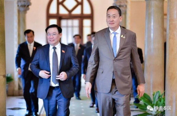 泰国与越南建立全面战略伙伴关系