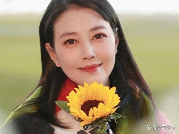 著名演员周海媚离世,粉丝震惊,好友与家人回忆她的真实一面