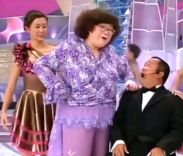 这才是真正的“有效报恩”!曾志伟一直在默默守护郑欣宜