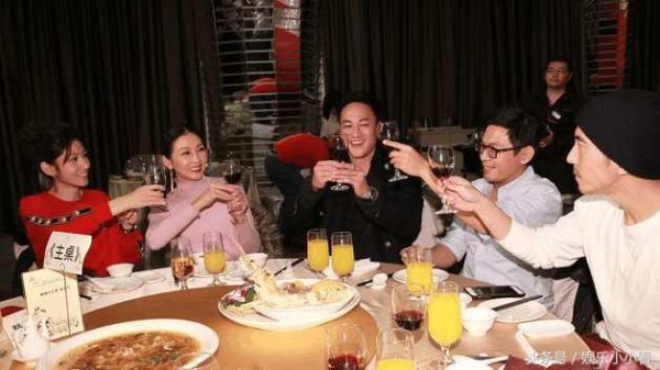 何润东工作忙碌每天只睡两三个小时, 娇妻: 已经习惯一个人睡