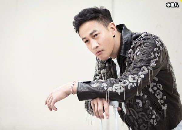 何润东结婚将近四年