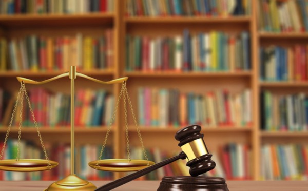 如何处理单位员工打架事件