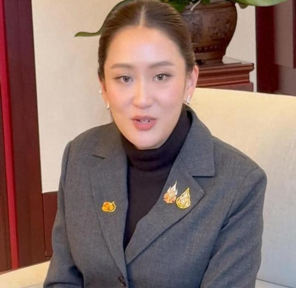 华裔掌舵泰国政坛?佩通坦背后的亲华战略!中泰关系再度升温