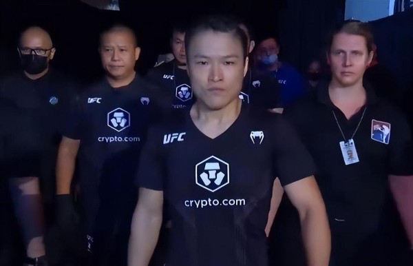 央视官宣张伟丽,新身份获全网支持,网友:终于等到你