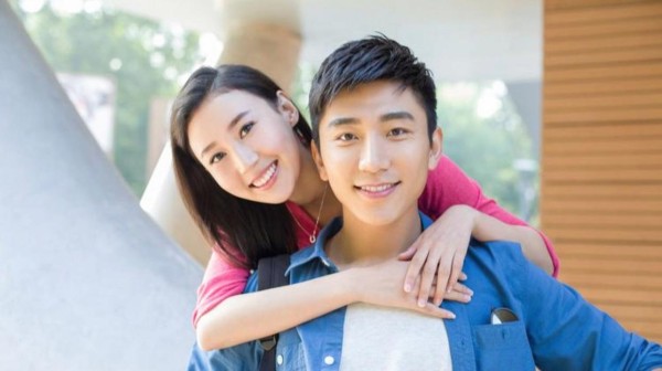 如果你想知道别人爱不爱你,从一个小小的细节都能证明,不信你们仔细看莎莎和头头的表现,就能看出真心与否