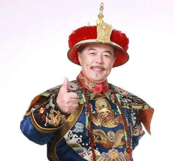 现代版农夫与蛇,去国外的明星们要求派专机接回国,一落地就耍横