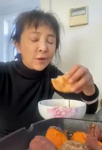 李勤勤近照被指不像明星 本尊:下班就是家庭妇女