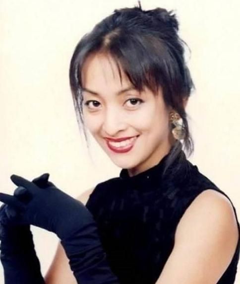 结婚3次,3次都嫁外国人,李勤勤:中国人太善变,不适合我!