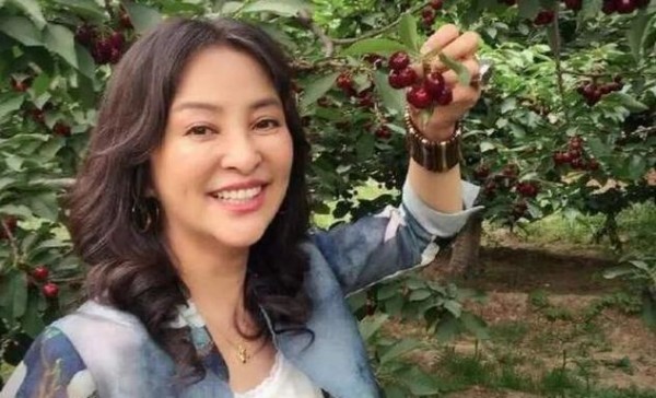 结婚3次,3次都嫁外国人,李勤勤:中国人太善变,不适合我!