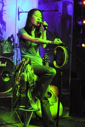 姜昕:不排除和窦唯合作 但王菲已是路人