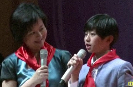 蔡徐坤曾与鞠萍同台主持怎么回事?蔡徐坤曾与鞠萍同台主持什么节目