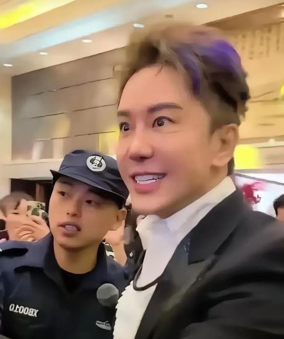 55岁毛宁近况:与杨钰莹失联,靠商演维生,私人生活低调神秘