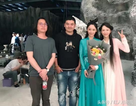 鞍山女孩李曼17岁一夜成名,跟洪金宝儿子恋爱,30岁却不红