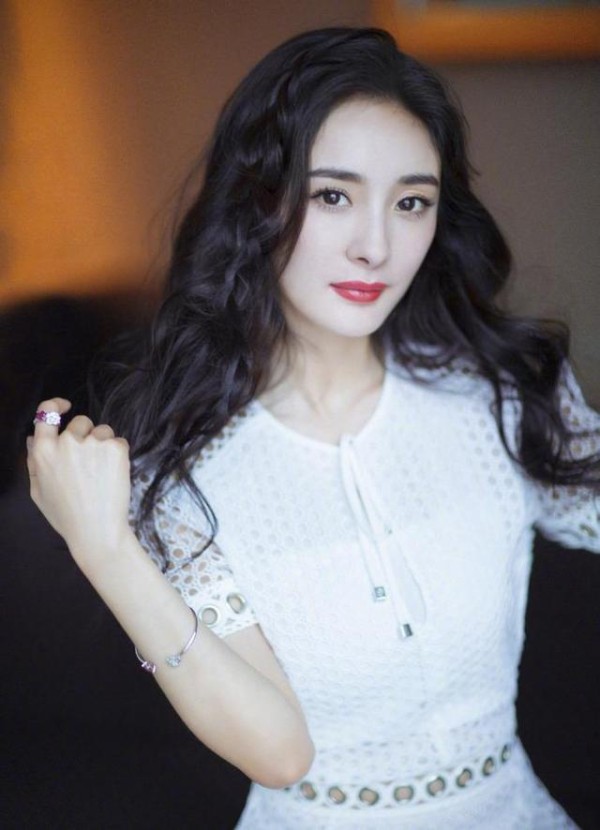 女星们在拍戏时遇到生理期怎么办?明星会怎么说