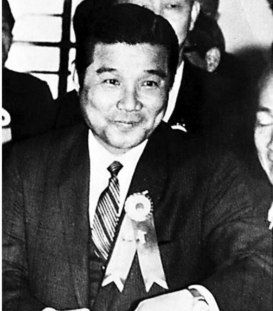 吕乐在台湾被欺负勒索是真的吗，当年为什么不去台湾抓吕乐？