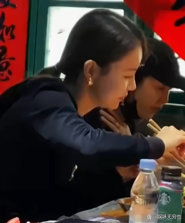 超甜蜜!王鸥与绯闻男友何九华同吃火锅,默认恋情
