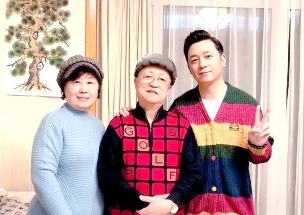 潘粤明与董洁的曾携手人生:情感岁月与演艺之路