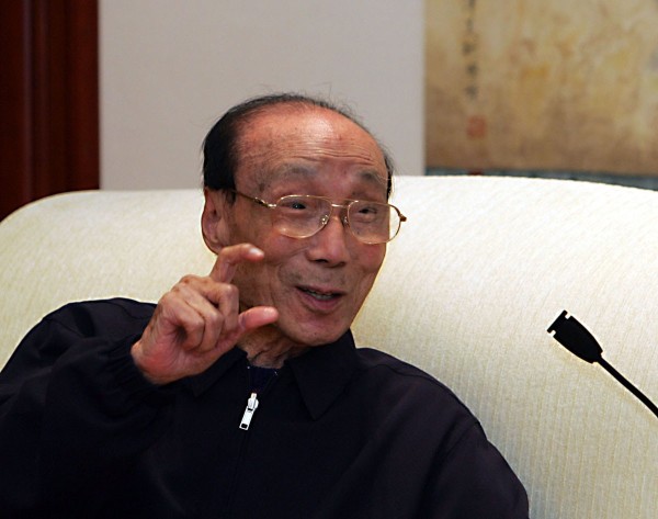 都知道邵逸夫曾是香港娱乐圈大佬，假如得罪他会怎么样？