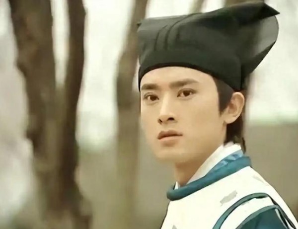 娱乐圈深藏往事！任泉金屋藏娇内幕曝光，李冰冰多年努力无果