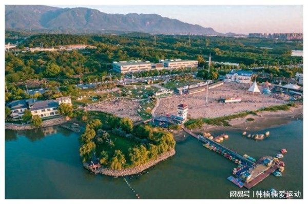 北大毕业生回乡后社交困境：如何维持旧友关系