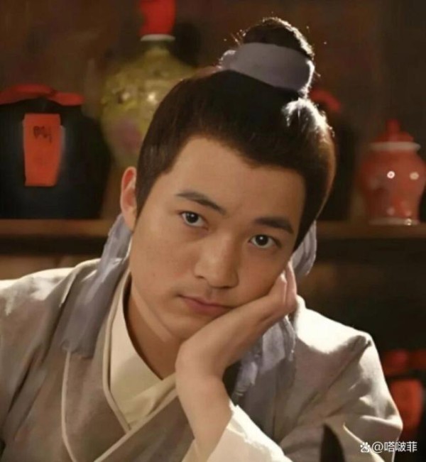 曝喻恩泰离婚2年前转移走300箱茅台 学霸人设崩塌