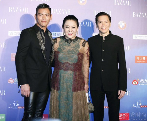 向华强个人资料 向华强谢霆锋什么关系？向华强为什么怕谢霆锋 