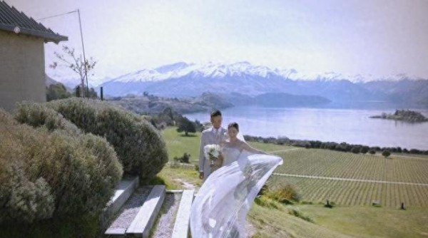 胡定欣与苏辙的慈善婚礼：低调背后的深意