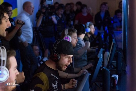 NIP与fnatic在首届Major决赛中相遇。