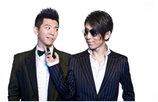 盘点娱乐圈最受欢迎的5个组合,凤凰传奇上榜,第一成为经典!