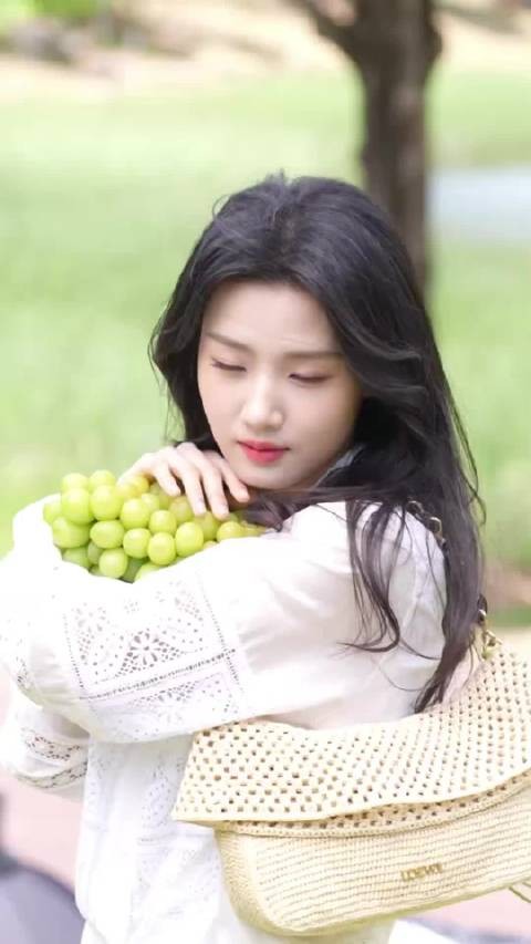 卢昱晓这也太小清新了,真的是太让人心动了