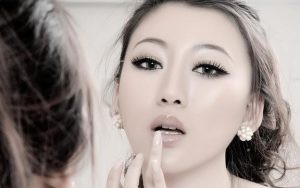 和婆婆相处困难，老公还很懒，我到底该怎么解决？