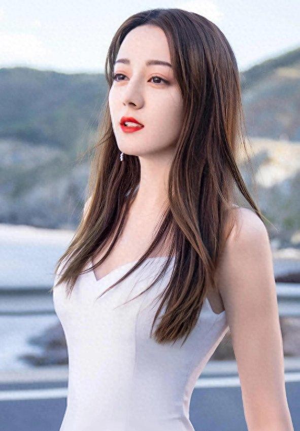 迪丽热巴成功追星娜塔莉波特曼的秘诀居然被我发现了