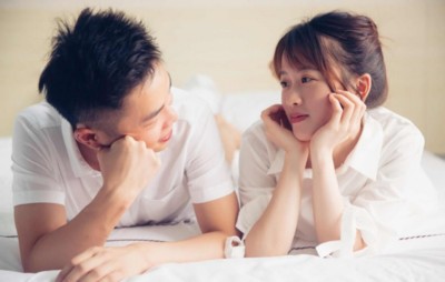 如何对待夫妻的关系？