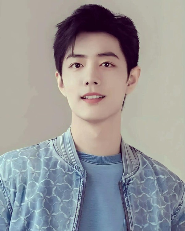 明星出道背后的意外与坚持：五大明星的励志之路