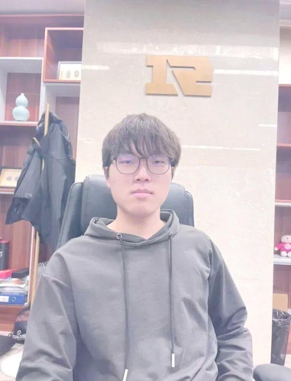 LPL全明星赛:职业选手与粉丝共同参与的狂欢盛宴