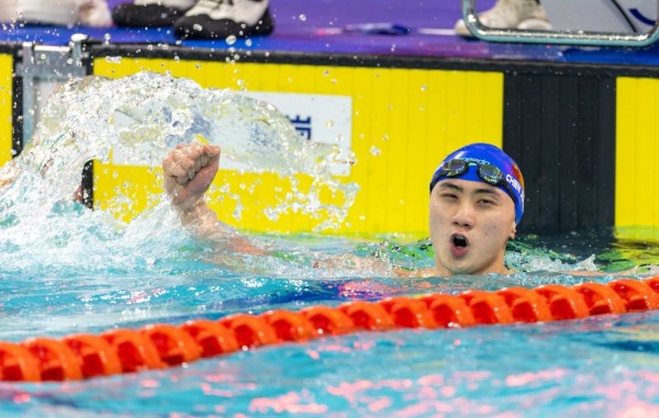 全国游泳冠军赛本土选手陈俊儿主场夺冠!“深二代”再展锋芒共同勾勒鹏城体育星光图谱 