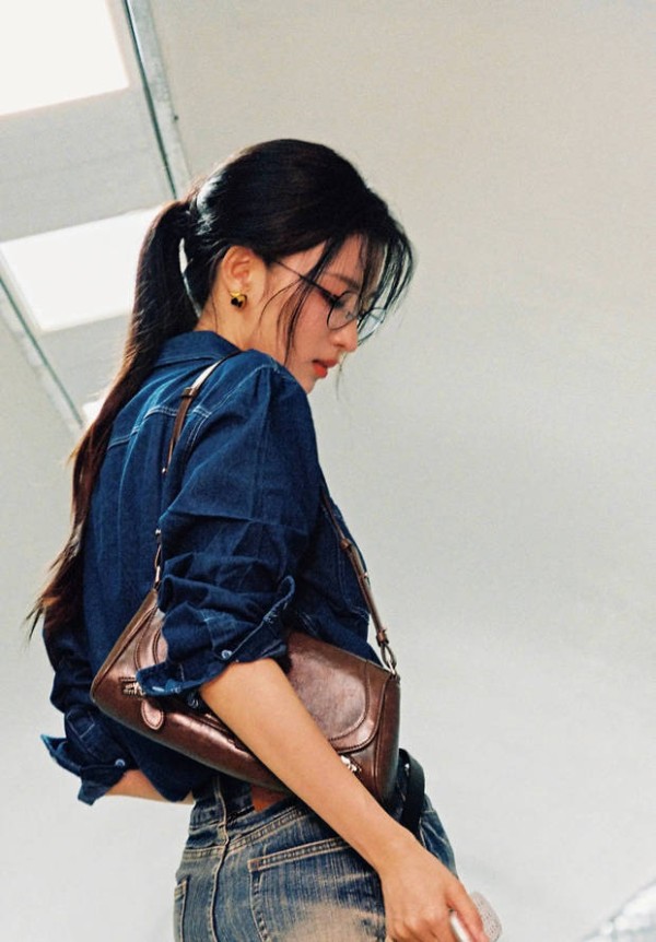 王楚然清冷迷人。