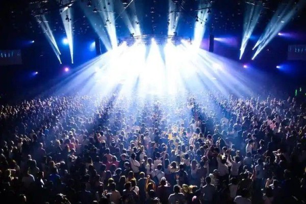 从吴尊女儿看明星育儿！光环之下，他们的孩子也面临着普通的成长烦恼