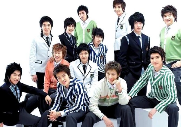 偶像与粉丝：复杂关系与转型之路——以韩庚为例