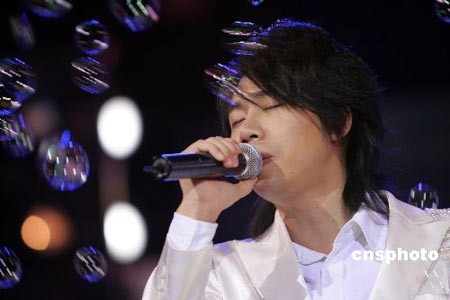 “水木年华”卢庚戌与“环球小姐”奉子成婚