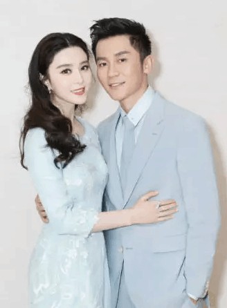 娱乐圈6对明星情侣, 第一对相恋6年不同框, 罗晋唐嫣被催婚